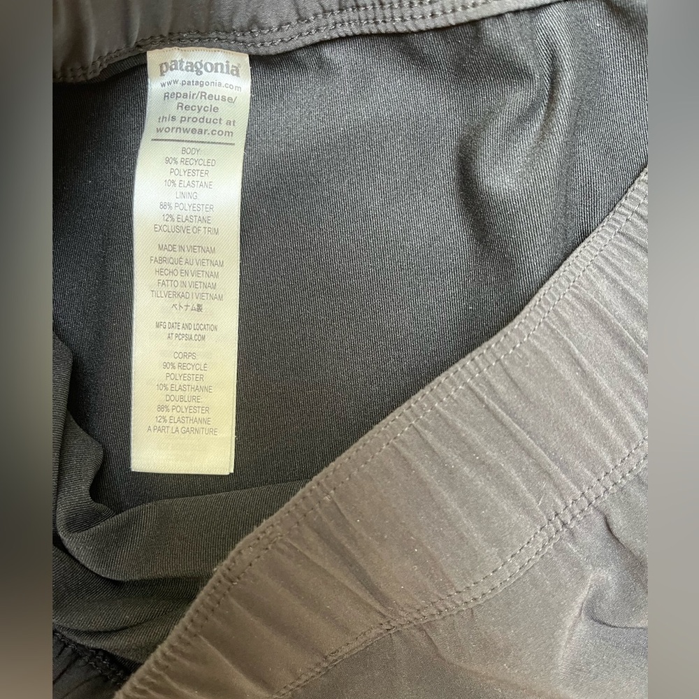 Patagonia Fleetwith Skort Sz S Black Built-In Shorts - Picture 5 of 5